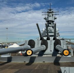 USS Iowa, Volné dílo