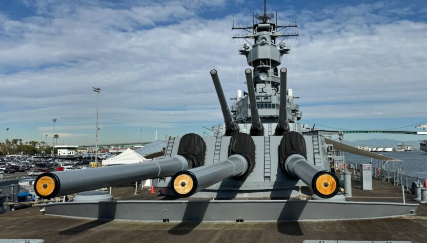 USS Iowa, Volné dílo