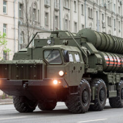S-400,Dmitriy Fomin, CC BY 2.0