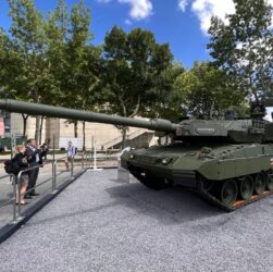 Leopard na Eurosatory 2022, Filip Klasna, Volné dílo
