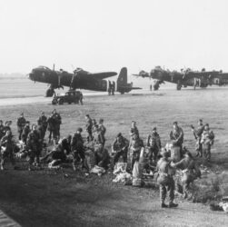 Bridge B (Fg Off), Public Domain