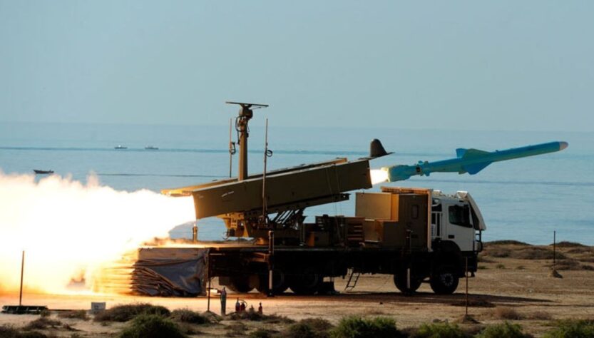 Autor/Licence fotografie: Odpálení rakety Qader v námořním cvičení, Mohammad Sadegh Heydari - http://www.ypa.ir/media/k2/galleries/360/01.jpg, CC BY 4.0