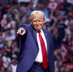 Autor/Licence fotografie: Donald Trump, Gage Skidmore, CC BY-SA 2.0