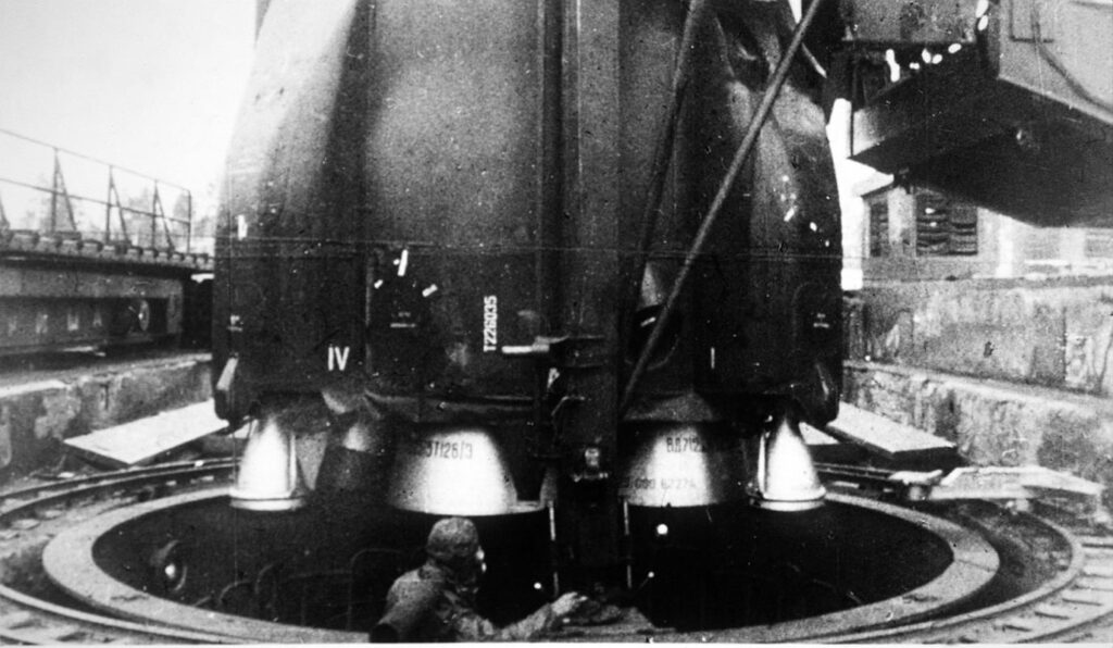 R-36 (SS-9 Scarp), Volné dílo