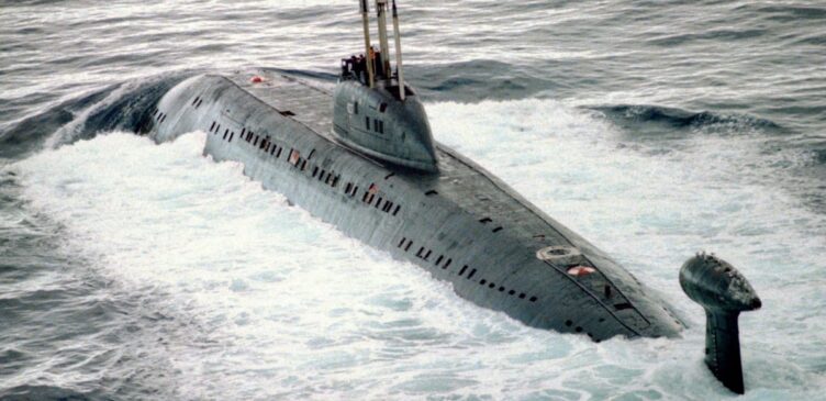 Ponorka Victor III, Public Domain