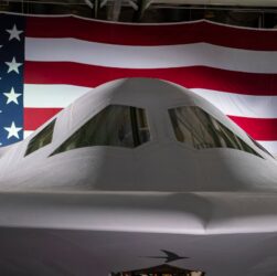 Bombardér B-21, Tech. Sgt. William OBrien, 94th Airlift Wing photographer, Public Domain