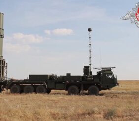 S-500, By Пресс-служба Минобороны РФ - Пресс-служба Минобороны РФ, CC BY 4.0