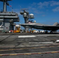 USS Abraham Lincoln (CVN 72), U.S. Navy photo by Mass Communication Specialist 3rd Class Michael Singley, CC BY-NC 2.0