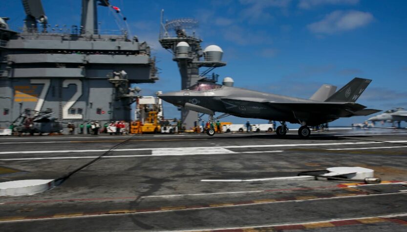 USS Abraham Lincoln (CVN 72), U.S. Navy photo by Mass Communication Specialist 3rd Class Michael Singley, CC BY-NC 2.0