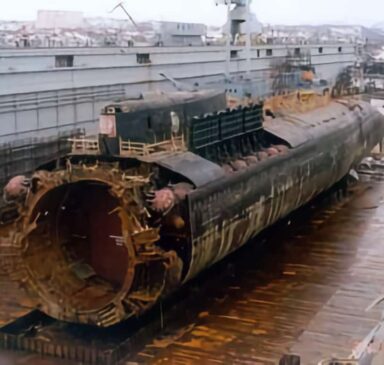 Kursk, By unknown - http://englishrussia.com/images/kursk_submarine/1.jpg, Fair use