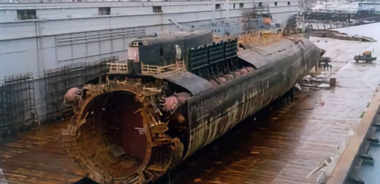 Kursk, By unknown - http://englishrussia.com/images/kursk_submarine/1.jpg, Fair use