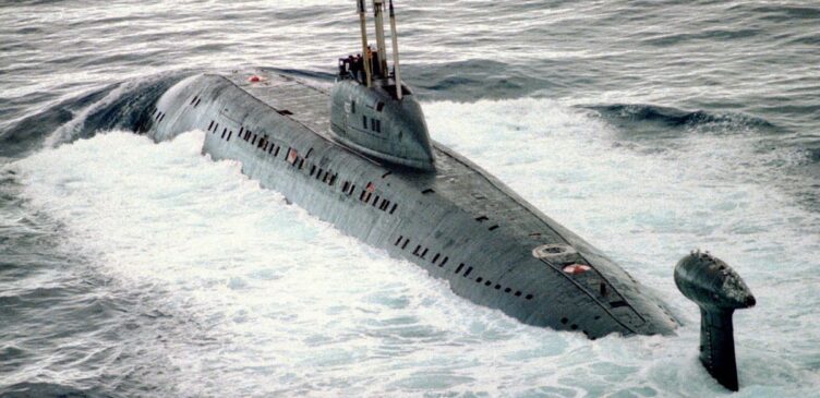 Ponorka třídy Victor, Public Domain