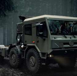 Logistický automobil Tatra Force 8x8, CSG