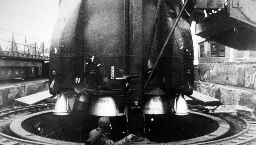 Sovětská raketa R-36, Unknown author, Public Domain