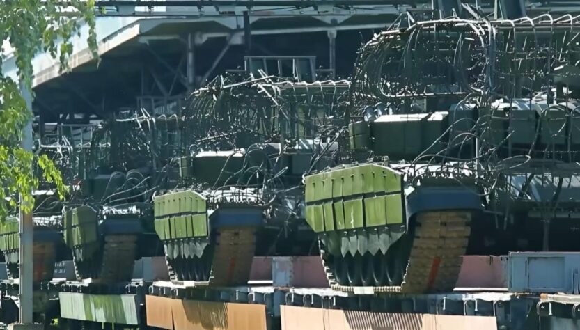 Tanky T-72B3M pro ruskou armádu, snímek obrazovky z videa Rostecu
