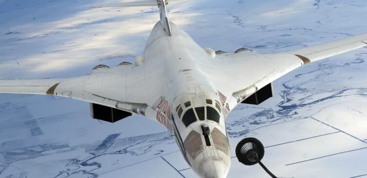 Tu-160, Robert Sullivan, Public domain
